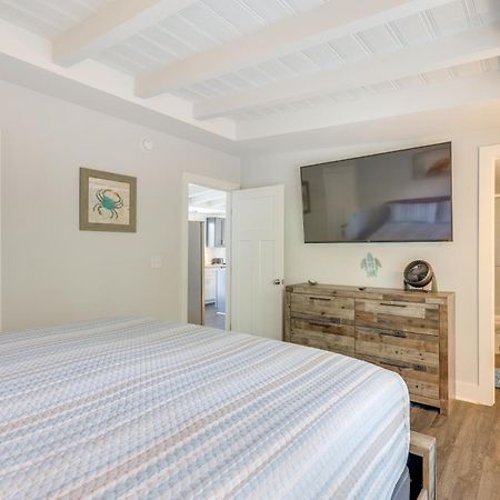 Modern Oak Island Escape 1 Mile To Long Beach! Exteriér fotografie