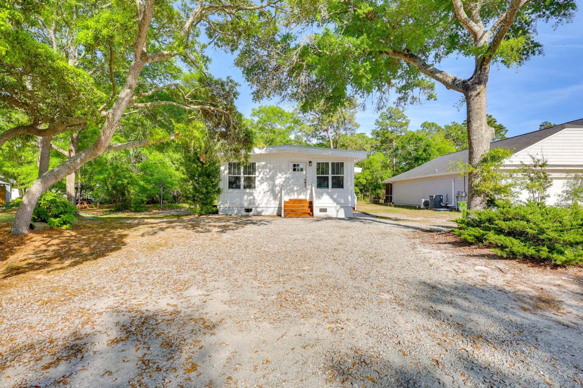 Modern Oak Island Escape 1 Mile To Long Beach! Exteriér fotografie