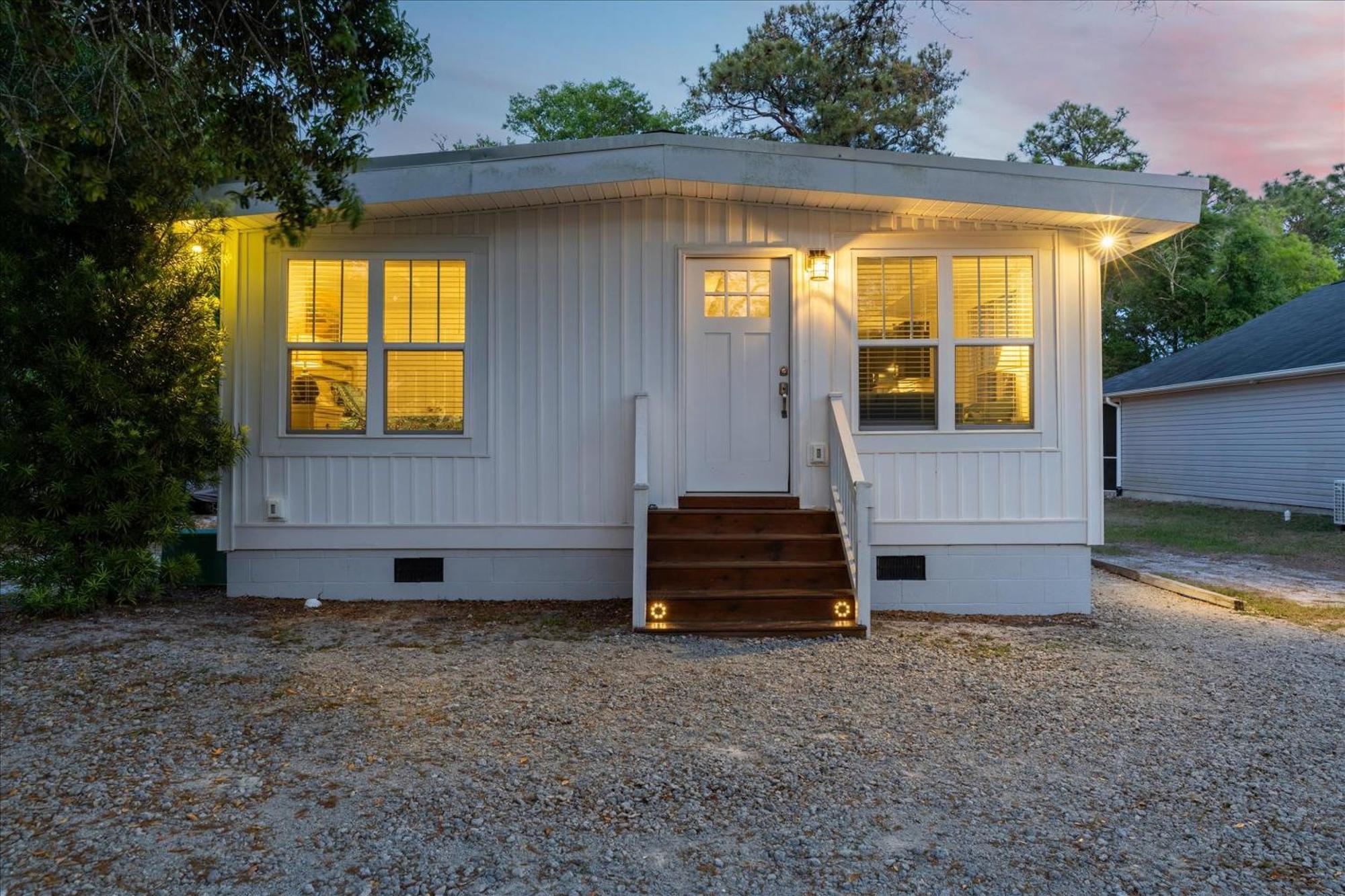 Modern Oak Island Escape 1 Mile To Long Beach! Exteriér fotografie