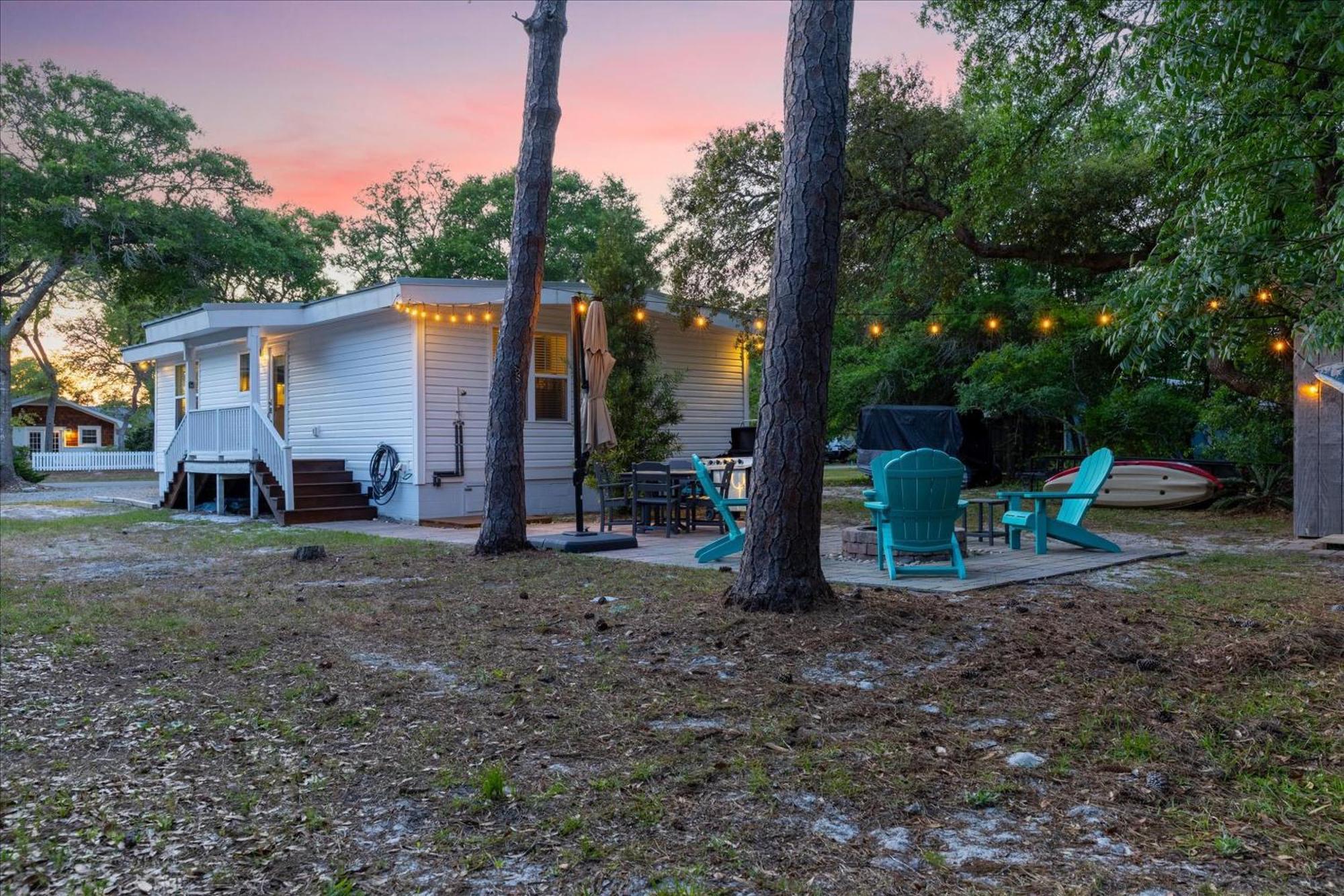 Modern Oak Island Escape 1 Mile To Long Beach! Exteriér fotografie